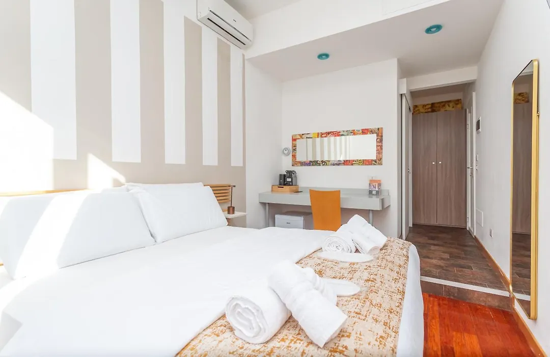 Easybnb - Dea Roma-1